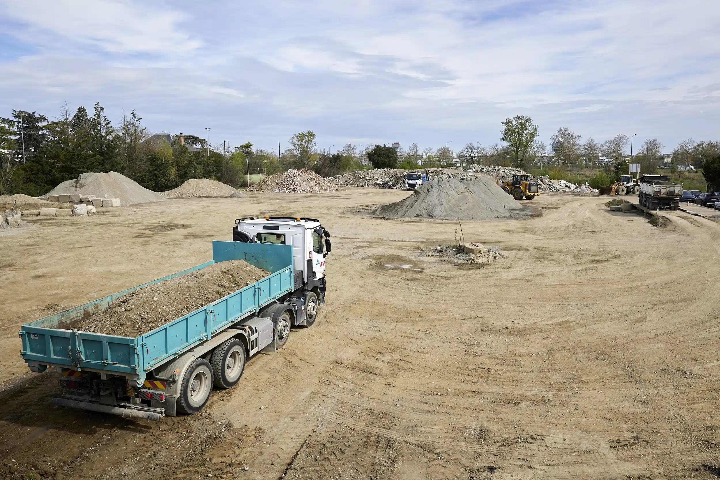 saboulard carrière granulats camion transport granulats